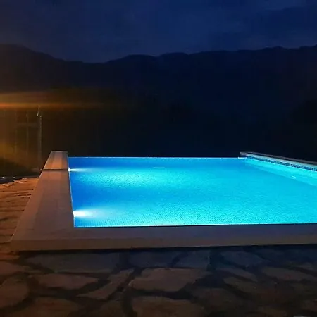 Aurora-heated Pool With Salt Water Villa